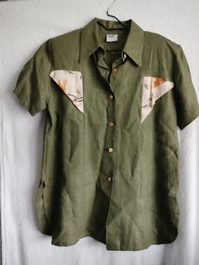 Classic Olive Short-Sleeve Button-Down Shirt with Cream Accents, Linen